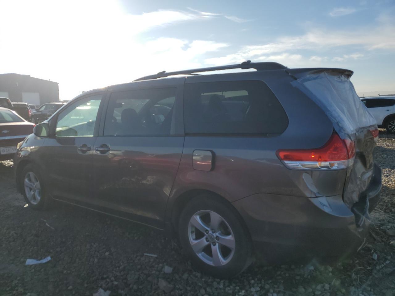 2012 Toyota Sienna VIN 5TDKK3DC6CS184208 Copart auction photo, rear end damage thumbnail 2