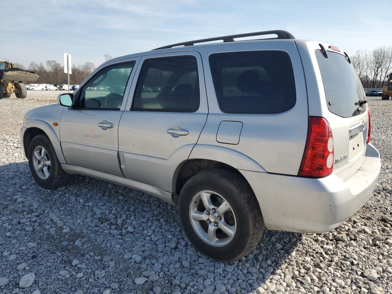 2005 Mazda Tribute VIN 4F2YZ94165KM15612 Copart auction photo, minor dent/scratches damage thumbnail 2