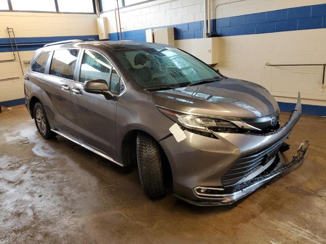 2022 Toyota Sienna VIN 5TDJSKFC3NS072682 Copart auction photo, front end / rear end damage thumbnail 4