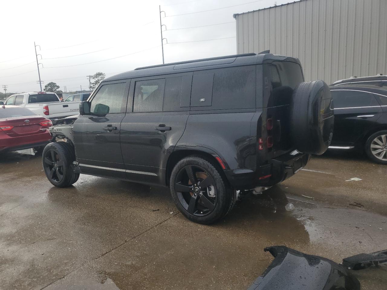 2024 Land Rover Defender VIN SALE27EU0R2352199 Copart auction photo, front end damage thumbnail 2