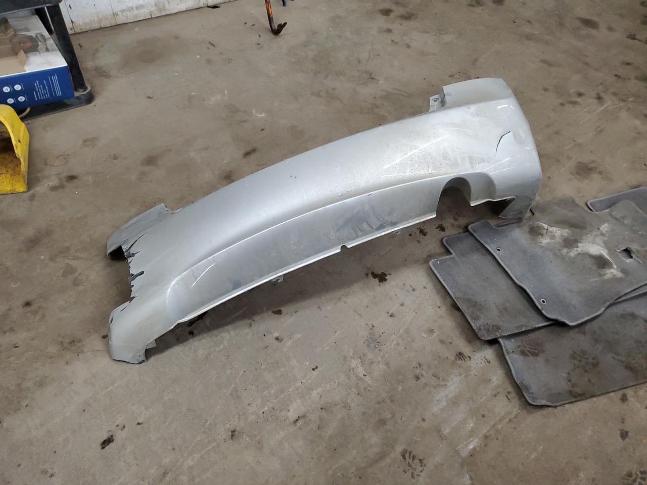 2010 Honda Civic VIN 19XFA1F51AE012103 Copart auction photo, rear end damage thumbnail 14