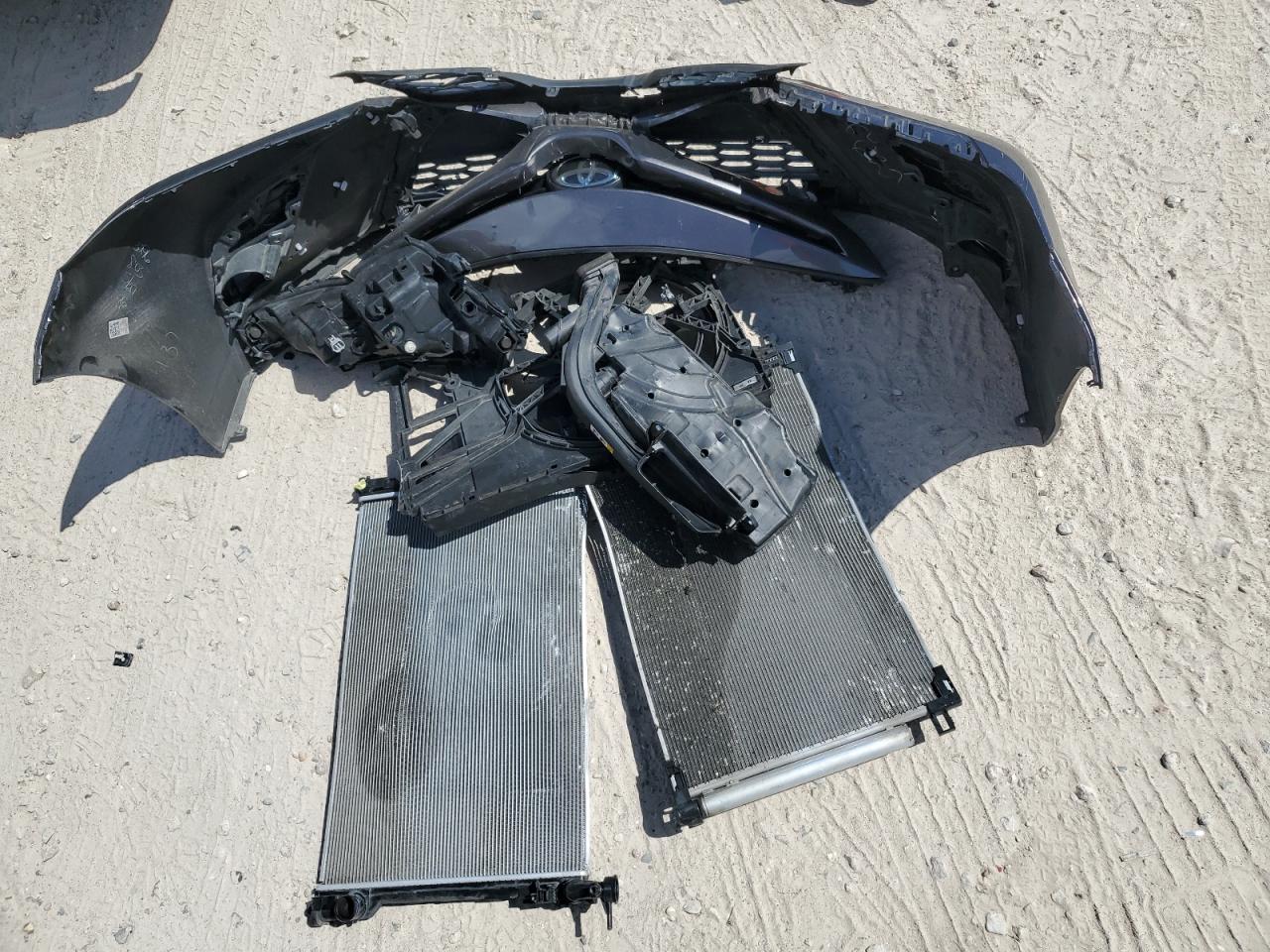 2021 Toyota Camry VIN 4T1G11AK4MU591896 Copart auction photo, front end damage thumbnail 12