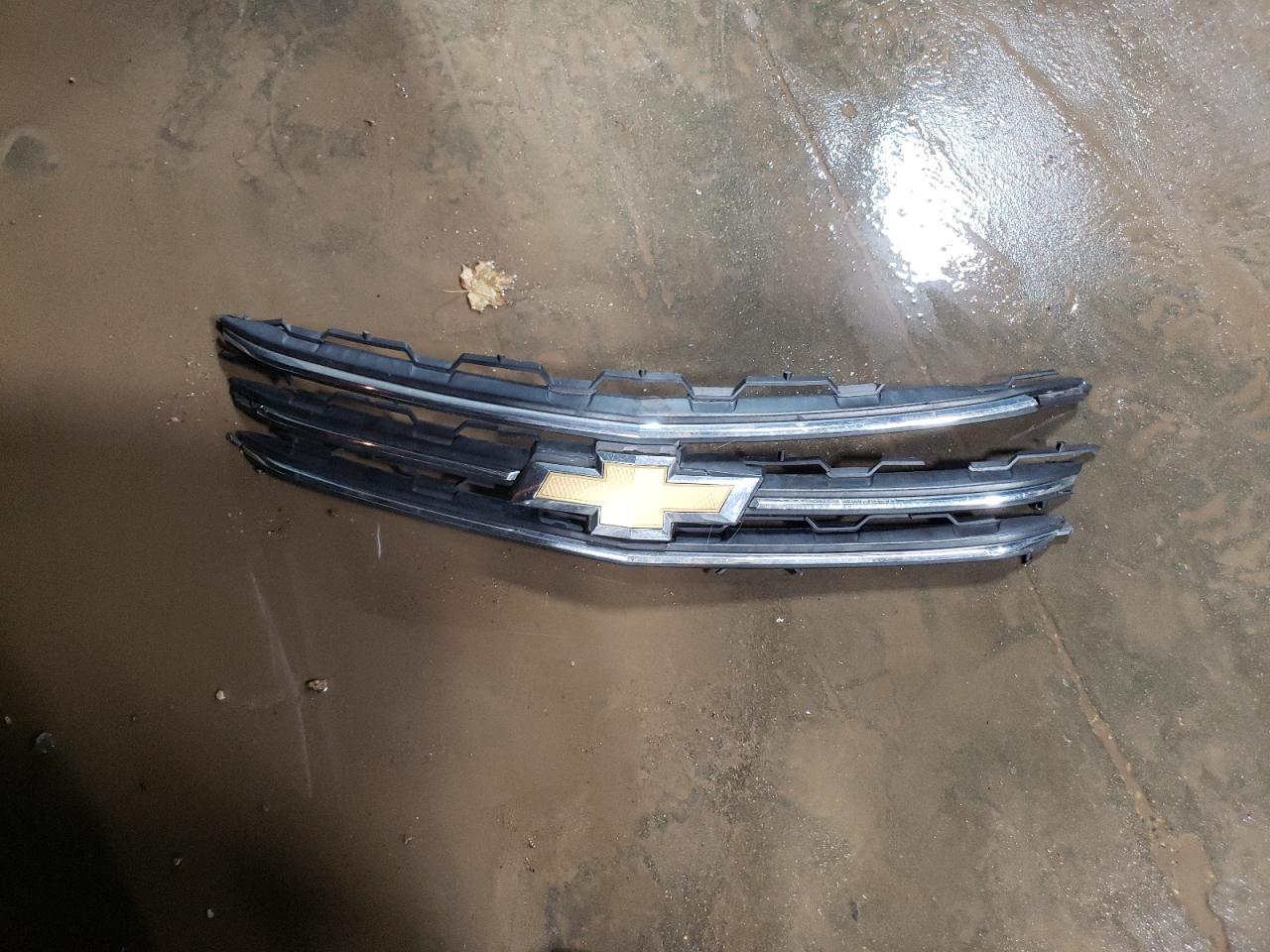 2017 Chevrolet Traverse VIN 1GNKVHKD7HJ138933 Copart auction photo, front end damage thumbnail 12