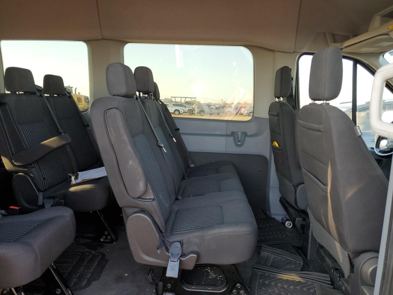 2018 Ford Transit VIN 1FBVU4XG3JKA28907 Copart auction photo, top/roof damage thumbnail 11