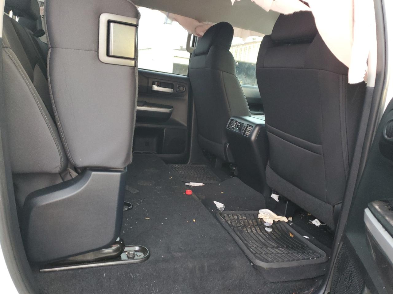2017 Toyota Tundra VIN 5TFDW5F18HX651702 Copart auction photo, all over damage thumbnail 11