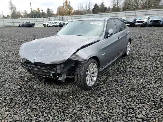 2011 BMW 3er VIN WBAPH5G52BNM76582 Copart auction photo, front end / mechanical damage thumbnail 11