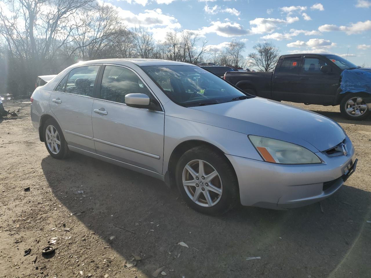 2004 Honda Accord VIN 1HGCM66524A063853 Copart auction photo, rear end / minor dent/scratches damage thumbnail 4