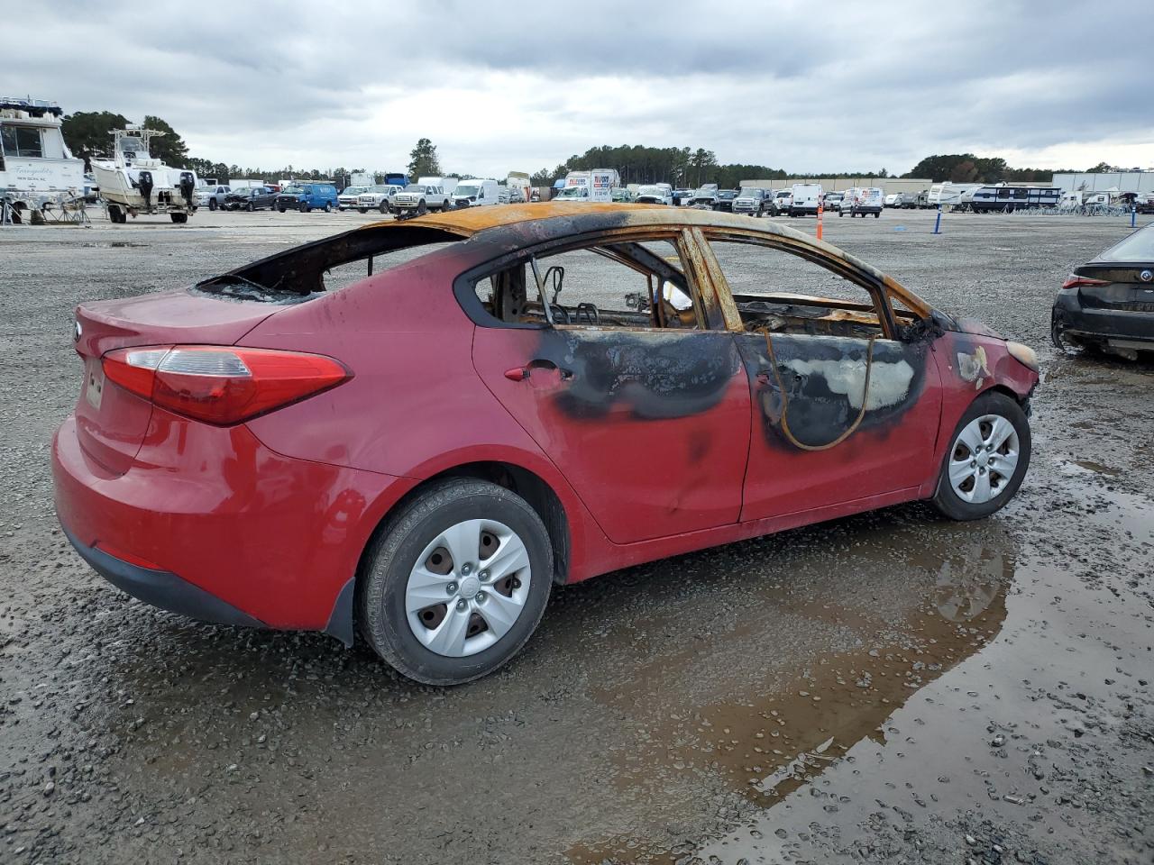 2016 KIA Forte VIN KNAFK4A69G5460198 Copart auction photo, burn damage thumbnail 3