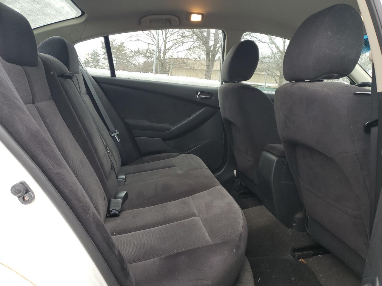 2009 Nissan Altima VIN 1N4CL21E19C174221 Copart auction photo, rear end / minor dent/scratches damage thumbnail 10