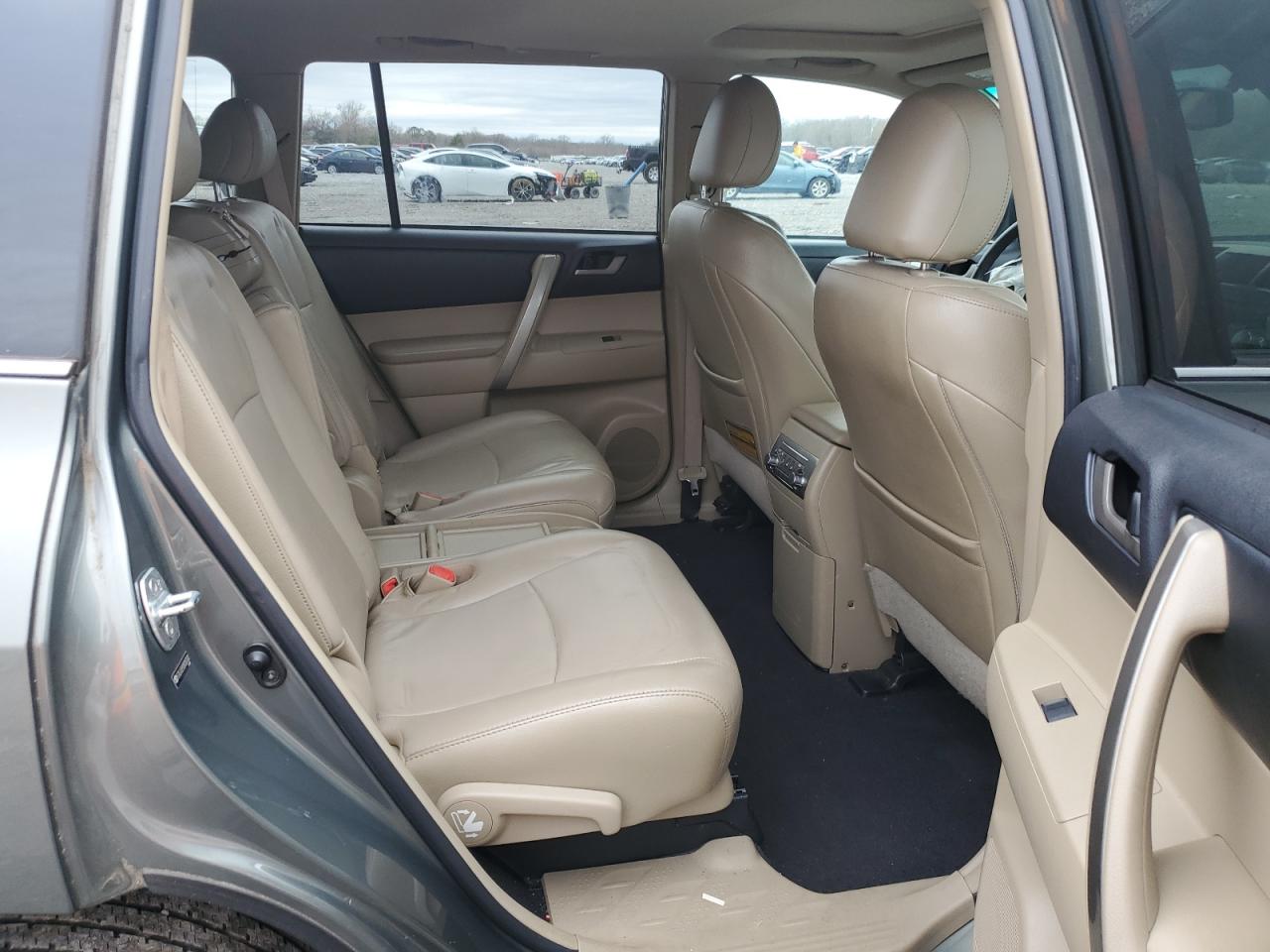 2011 Toyota Highlander VIN 5TDZA3EH2BS007830 Copart auction photo, front end damage thumbnail 11
