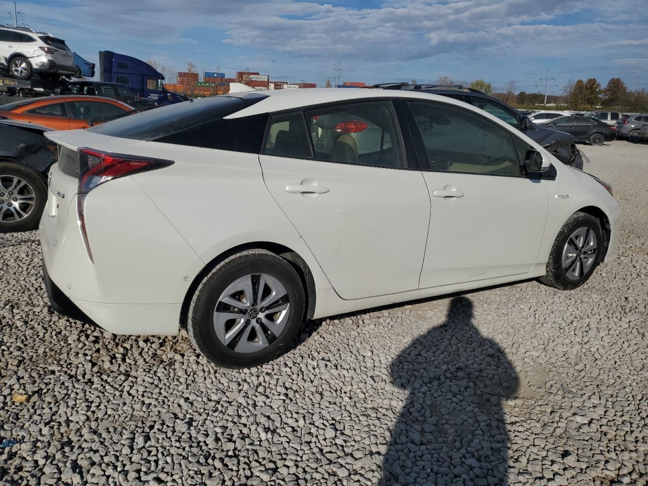 2017 Toyota Prius VIN JTDKBRFU9H3057020 Copart auction photo, front end damage thumbnail 3