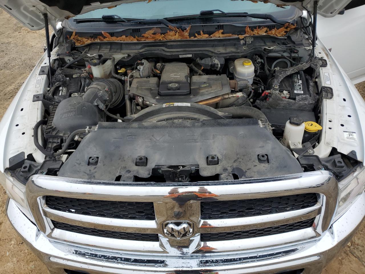 2017 RAM 2500 VIN 3C6UR5CL6HG680317 Copart auction photo, top/roof / minor dent/scratches damage thumbnail 11