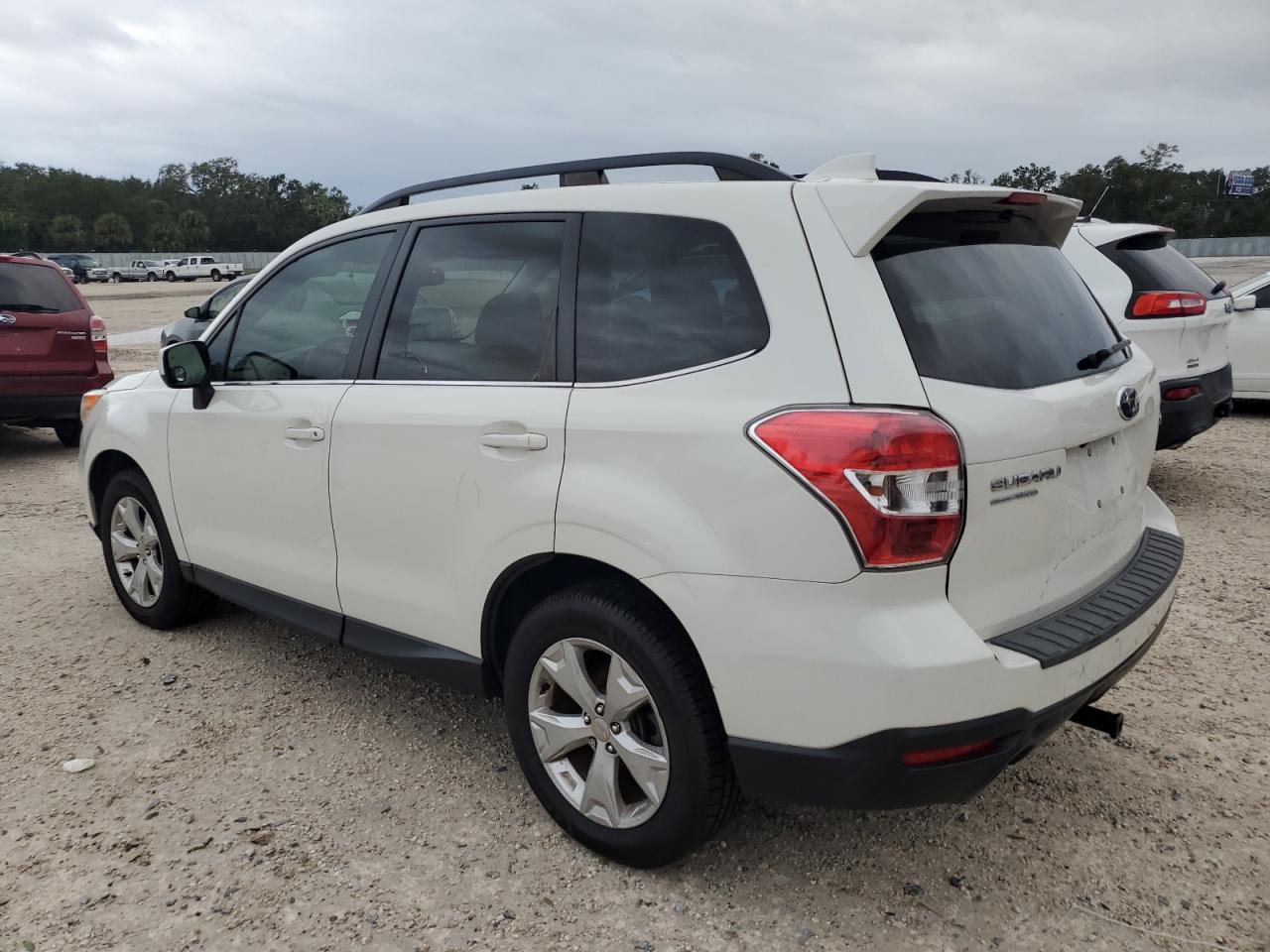 2016 Subaru Forester VIN JF2SJAHCXGH565590 Copart auction photo, minor dent/scratches damage thumbnail 2