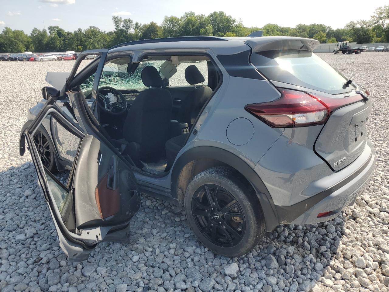 2022 Nissan Kicks VIN 3N1CP5DV6NL531762 Copart auction photo, front end / side damage thumbnail 2