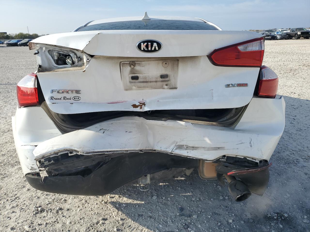 2015 KIA Forte VIN KNAFX4A81F5309289 Copart auction photo, rear end damage thumbnail 6