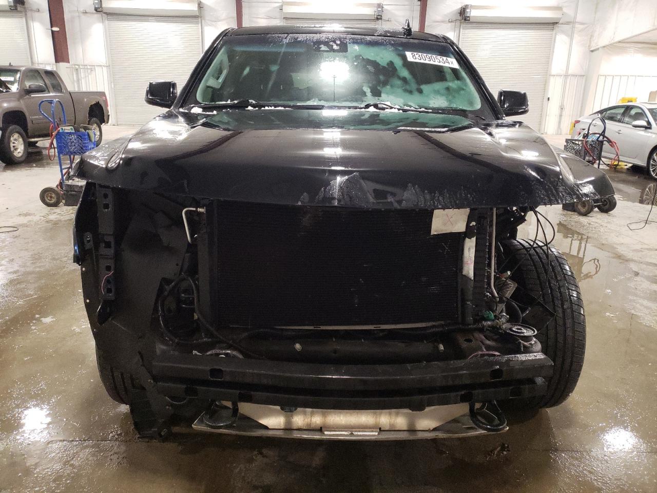 2018 Chevrolet Suburban VIN 1GNSKHKCXJR375438 Copart auction photo, front end damage thumbnail 5