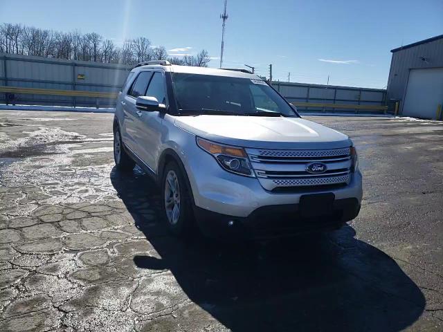 2013 Ford Explorer VIN 1FM5K8F8XDGA31163 Copart auction photo, undercarriage / hail damage thumbnail 14