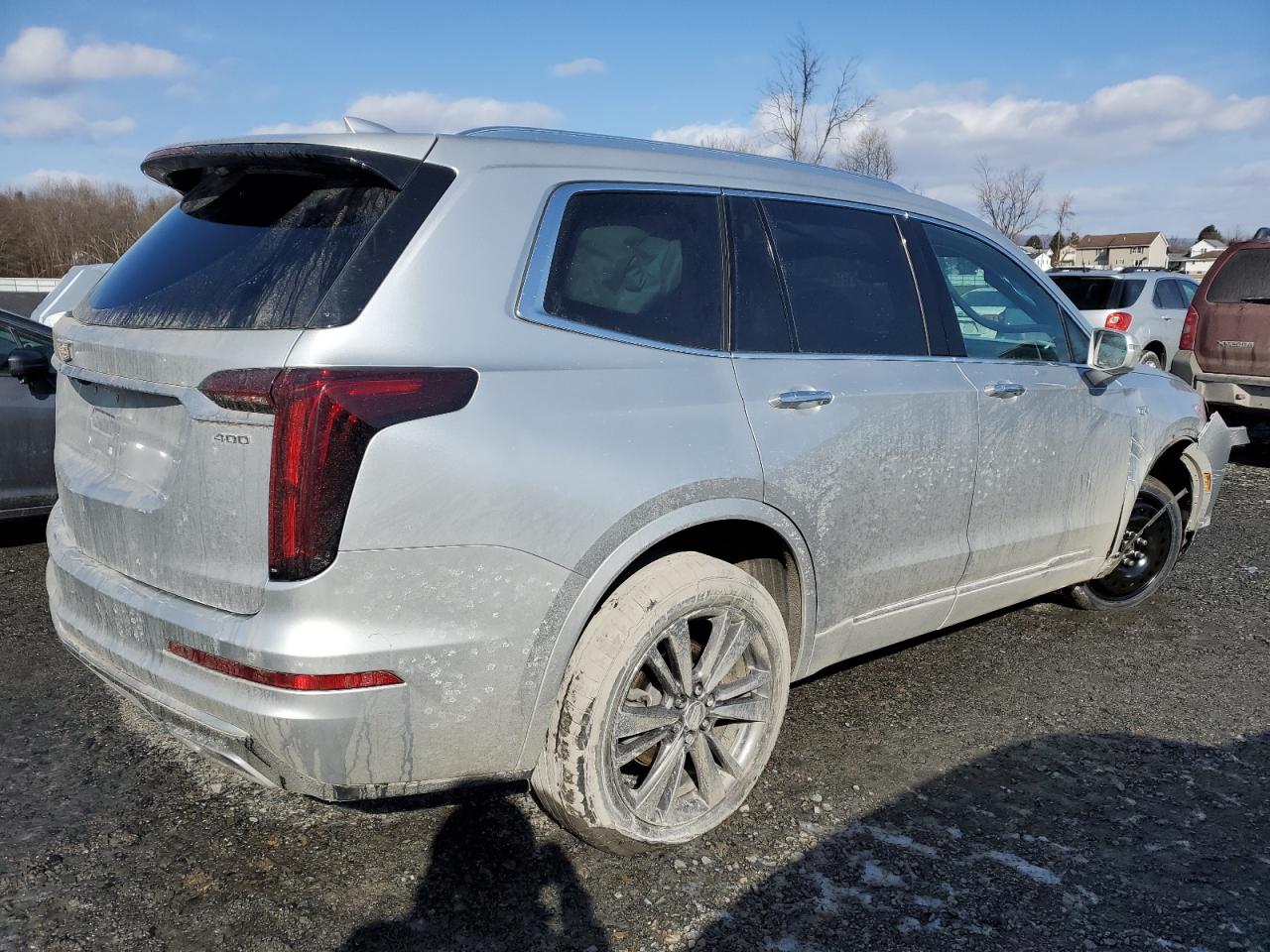 2020 Cadillac XT6 VIN 1GYKPDRS6LZ203758 Copart auction photo, front end / minor dent/scratches damage thumbnail 3