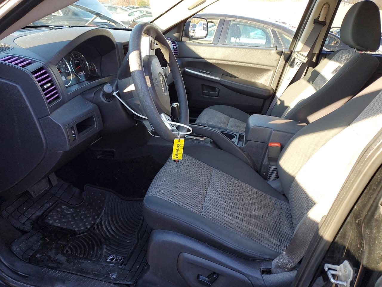 2008 Jeep Grand Cherokee VIN 1J8GR48K28C165035 Copart auction photo, front end / minor dent/scratches damage thumbnail 7