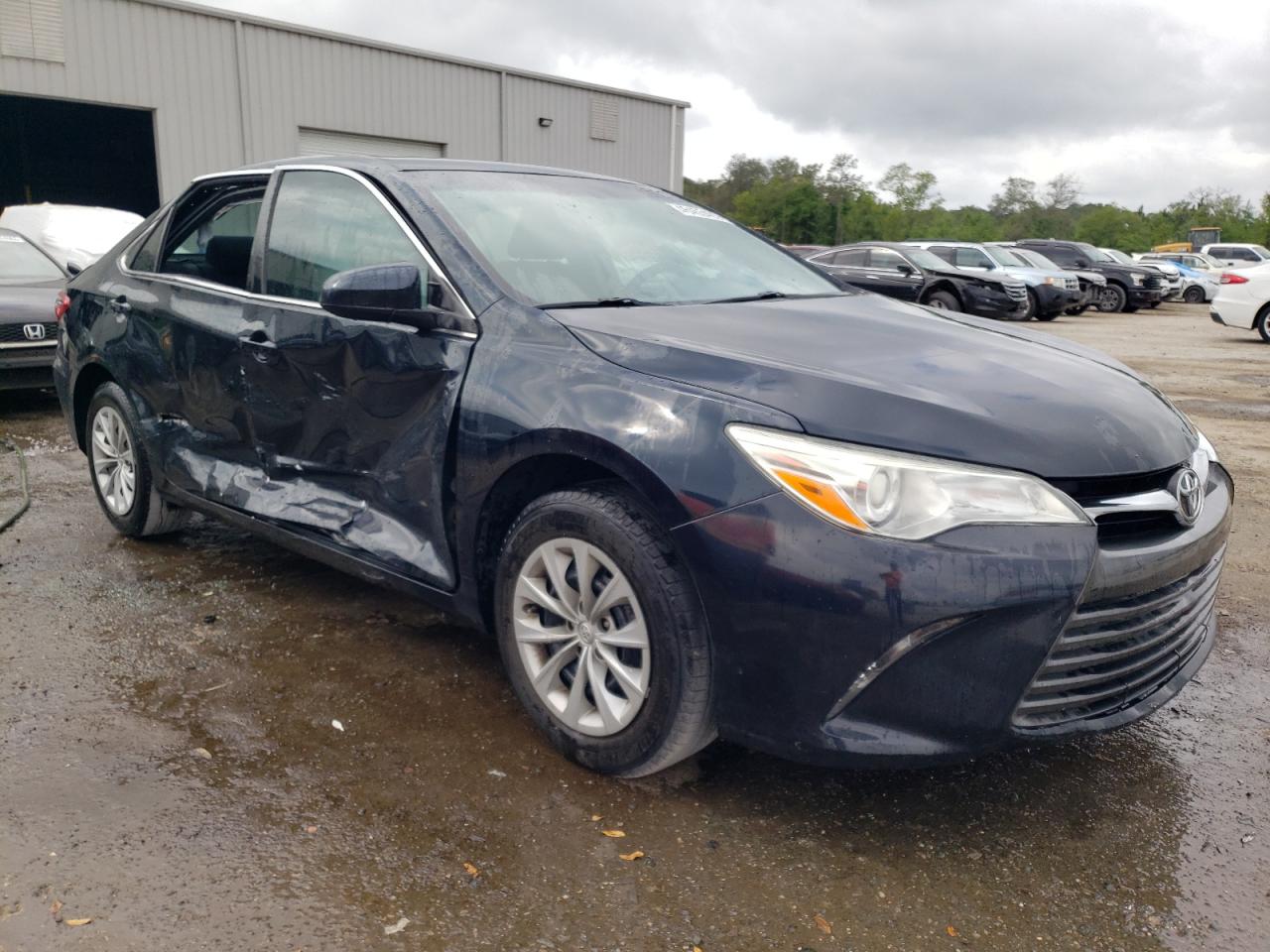 2015 Toyota Camry VIN 4T1BF1FK3FU100824 Copart auction photo, side damage thumbnail 4
