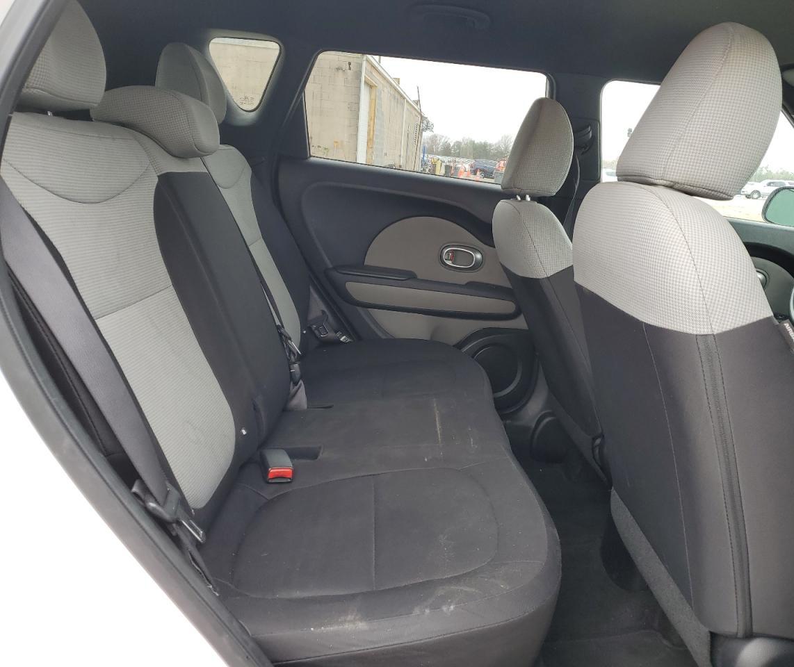 2015 KIA Soul VIN KNDJN2A29F7129937 Copart auction photo, rear end / minor dent/scratches damage thumbnail 10