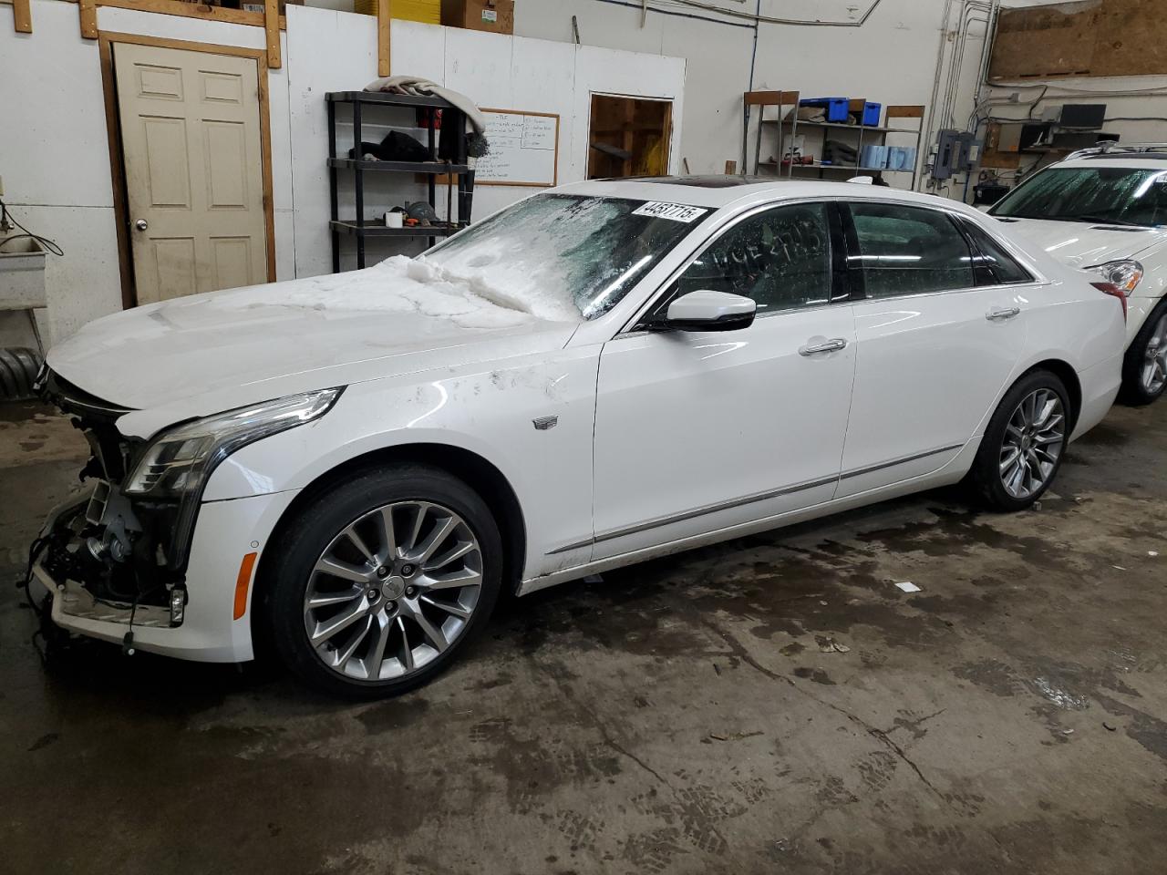 2018 Cadillac CT6 VIN 1G6KD5RS1JU109384