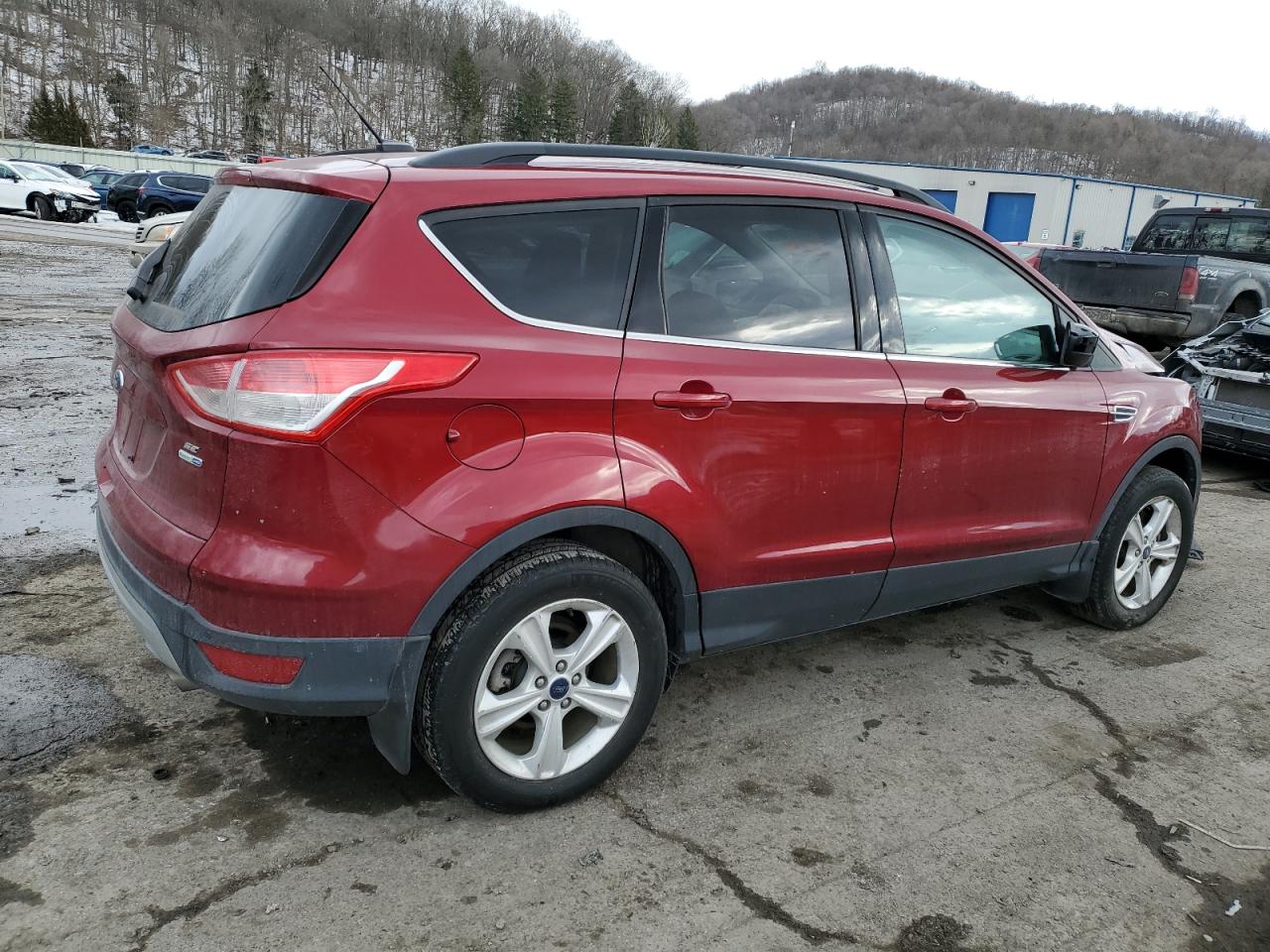 2016 Ford Escape VIN 1FMCU9GXXGUB96326 Copart auction photo, front end damage thumbnail 3