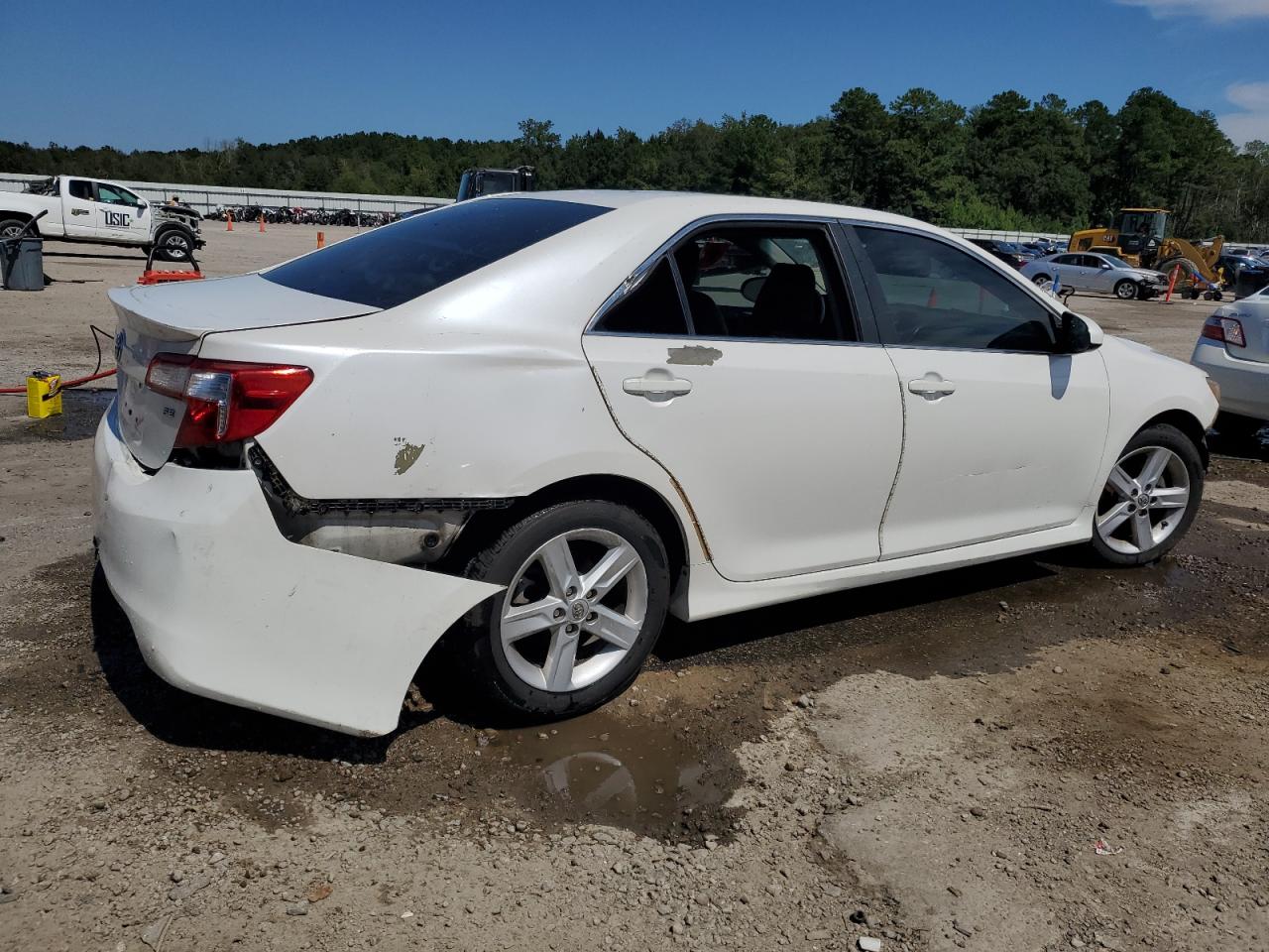 2014 Toyota Camry VIN 4T1BF1FK0EU443685 Copart auction photo, all over damage thumbnail 3