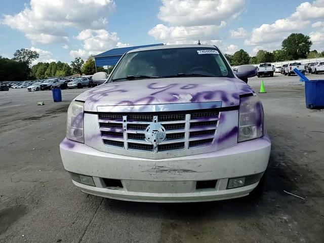 2007 Cadillac Escalade VIN 1GYEC63887R305019 Copart auction photo, vandalism / minor dent/scratches damage thumbnail 11
