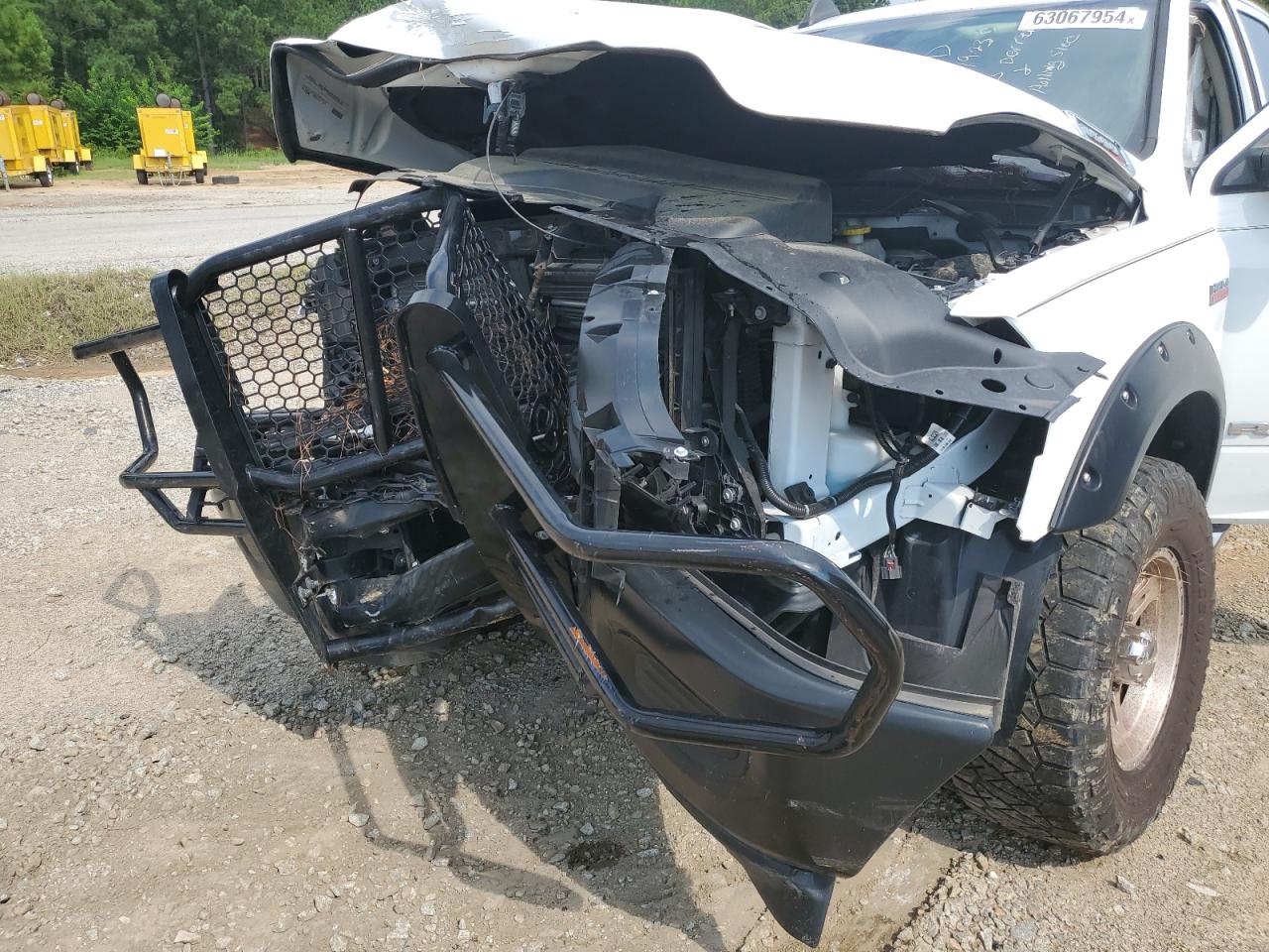 2020 RAM 2500 VIN 3C6UR5HJ1LG185135 Copart auction photo, all over damage thumbnail 9