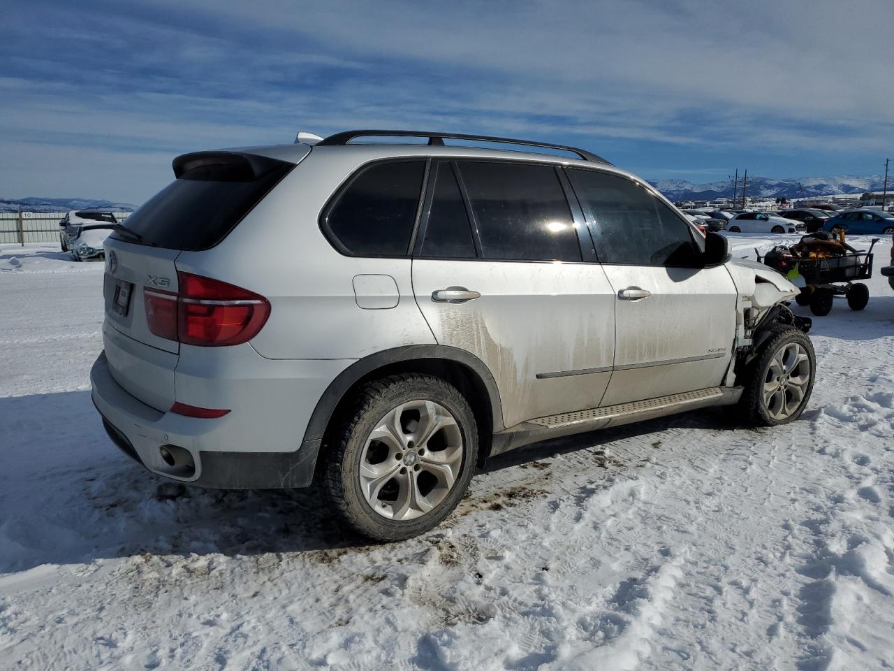 2013 BMW X5 VIN 5UXZW0C5XD0B92533 Copart auction photo, front end / side damage thumbnail 3