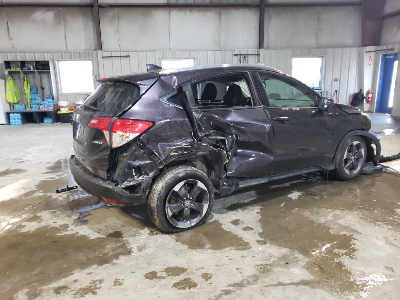 2018 Honda HR-V VIN 3CZRU6H70JM725512 Copart auction photo, front end / side damage thumbnail 3