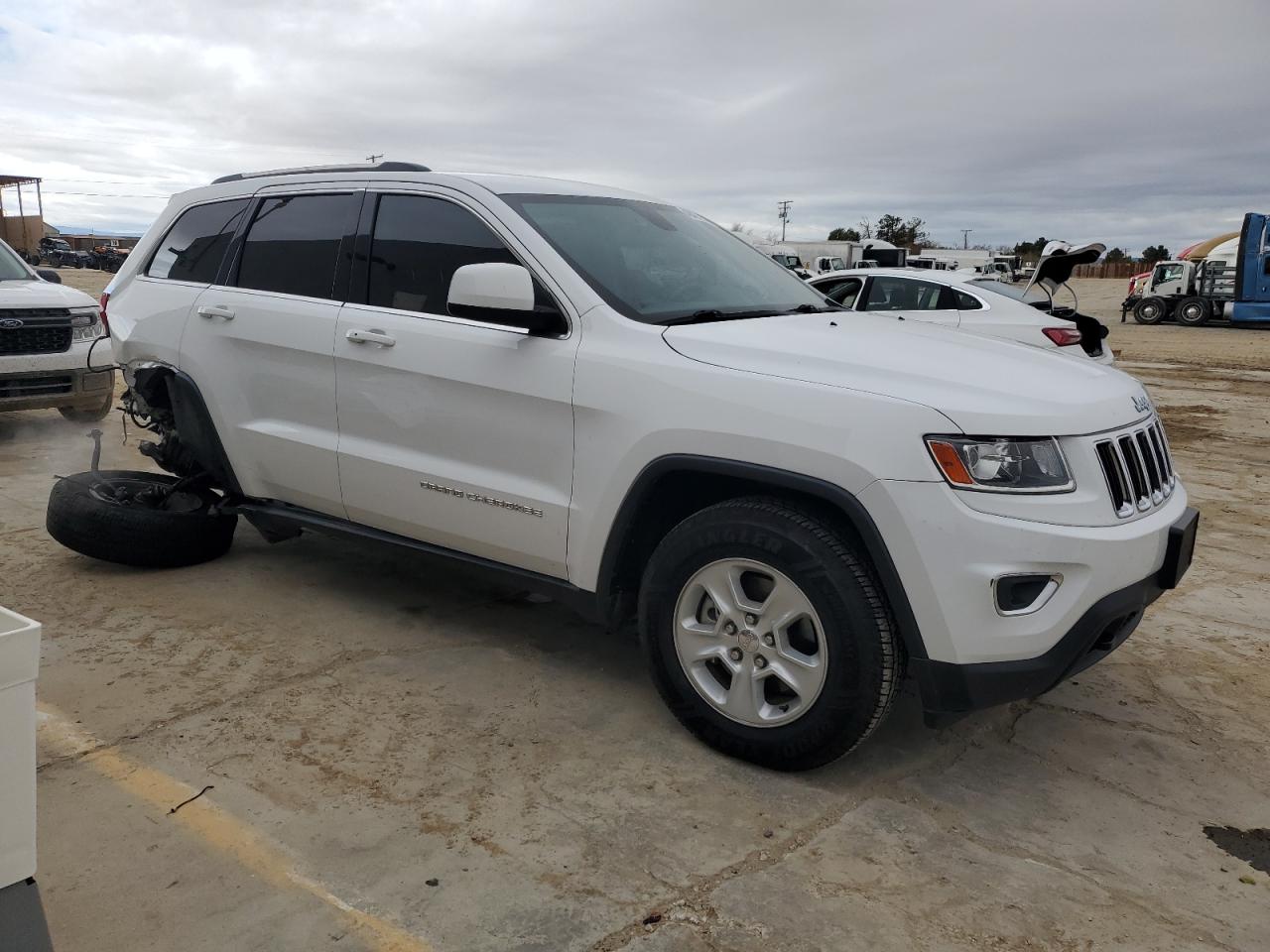 2014 Jeep Grand Cherokee VIN 1C4RJFAG8EC385431 Copart auction photo, undercarriage damage thumbnail 4