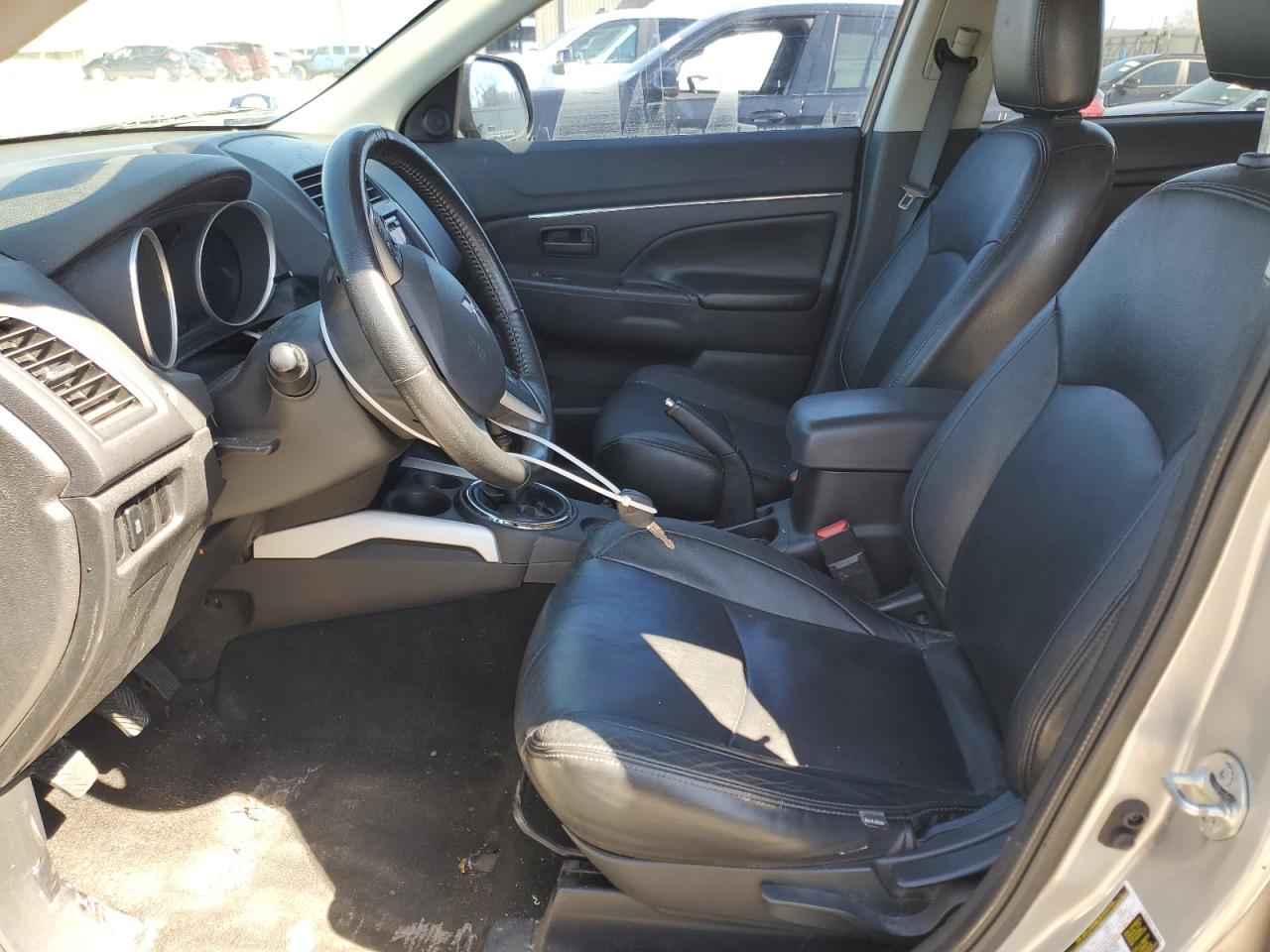 2014 Mitsubishi Outlander VIN 4A4AP3AU8EE016873 Copart auction photo, side / front end damage thumbnail 7