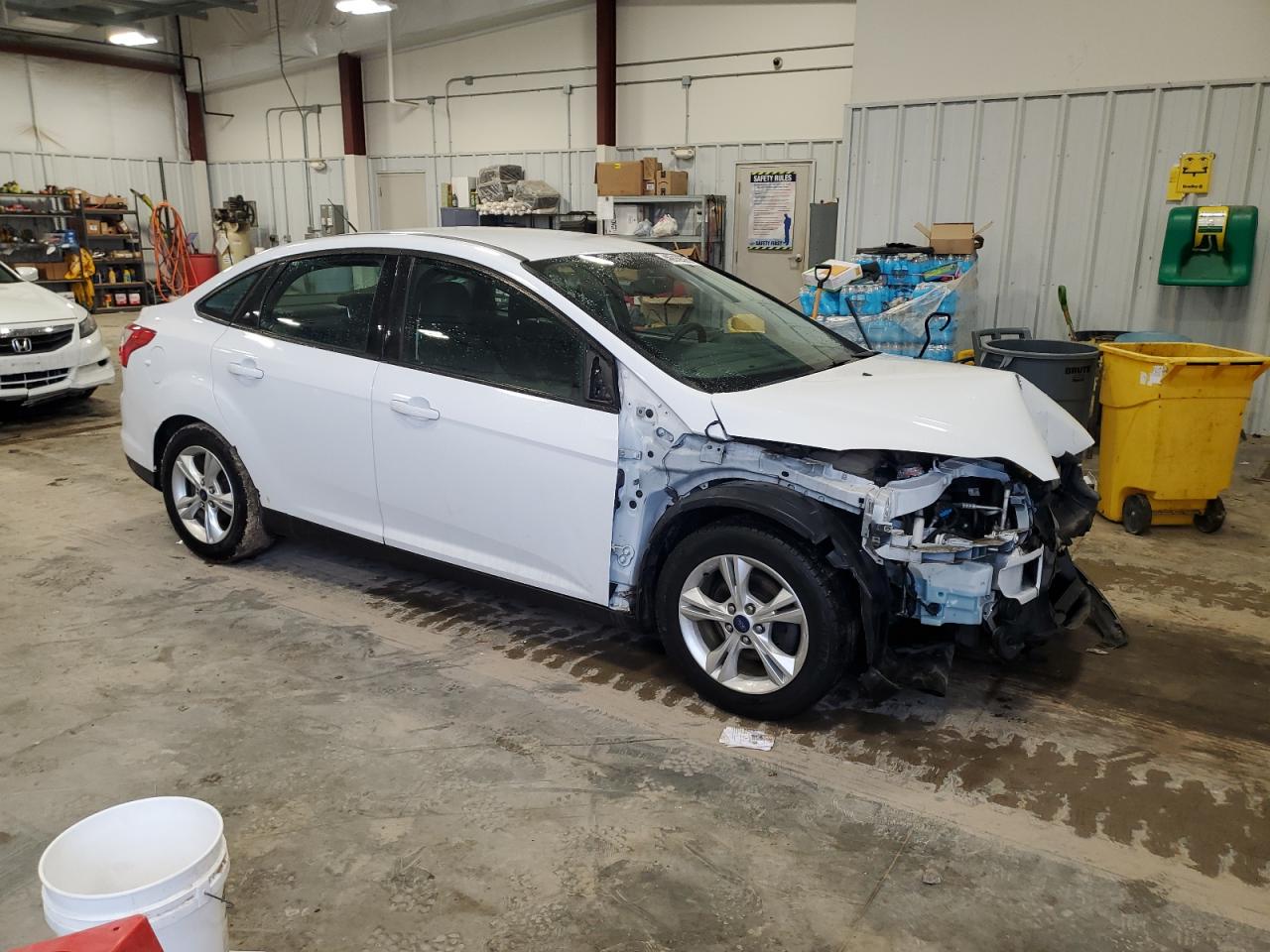 2014 Ford Focus VIN 1FADP3F26EL334441 Copart auction photo, front end / side damage thumbnail 4