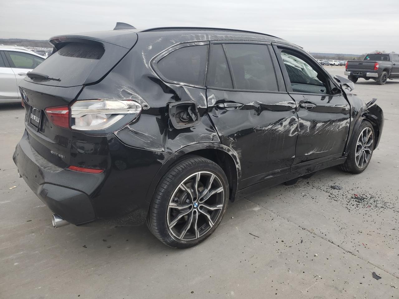 2021 BMW X1 VIN WBXJG7C08M5U18676 Copart auction photo, rollover damage thumbnail 3