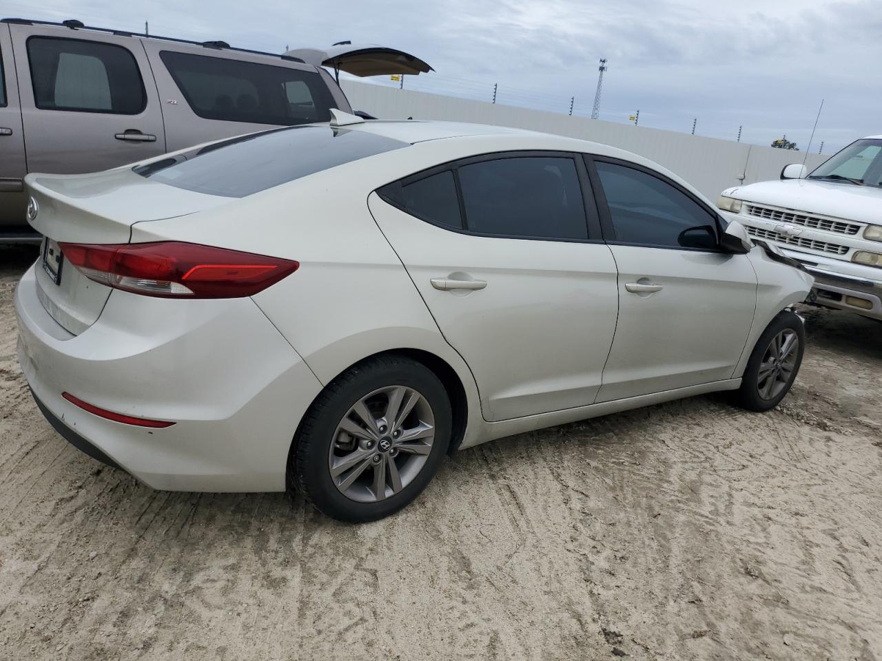 2018 Hyundai Elantra VIN KMHD84LF6JU594035 Copart auction photo, all over damage thumbnail 3