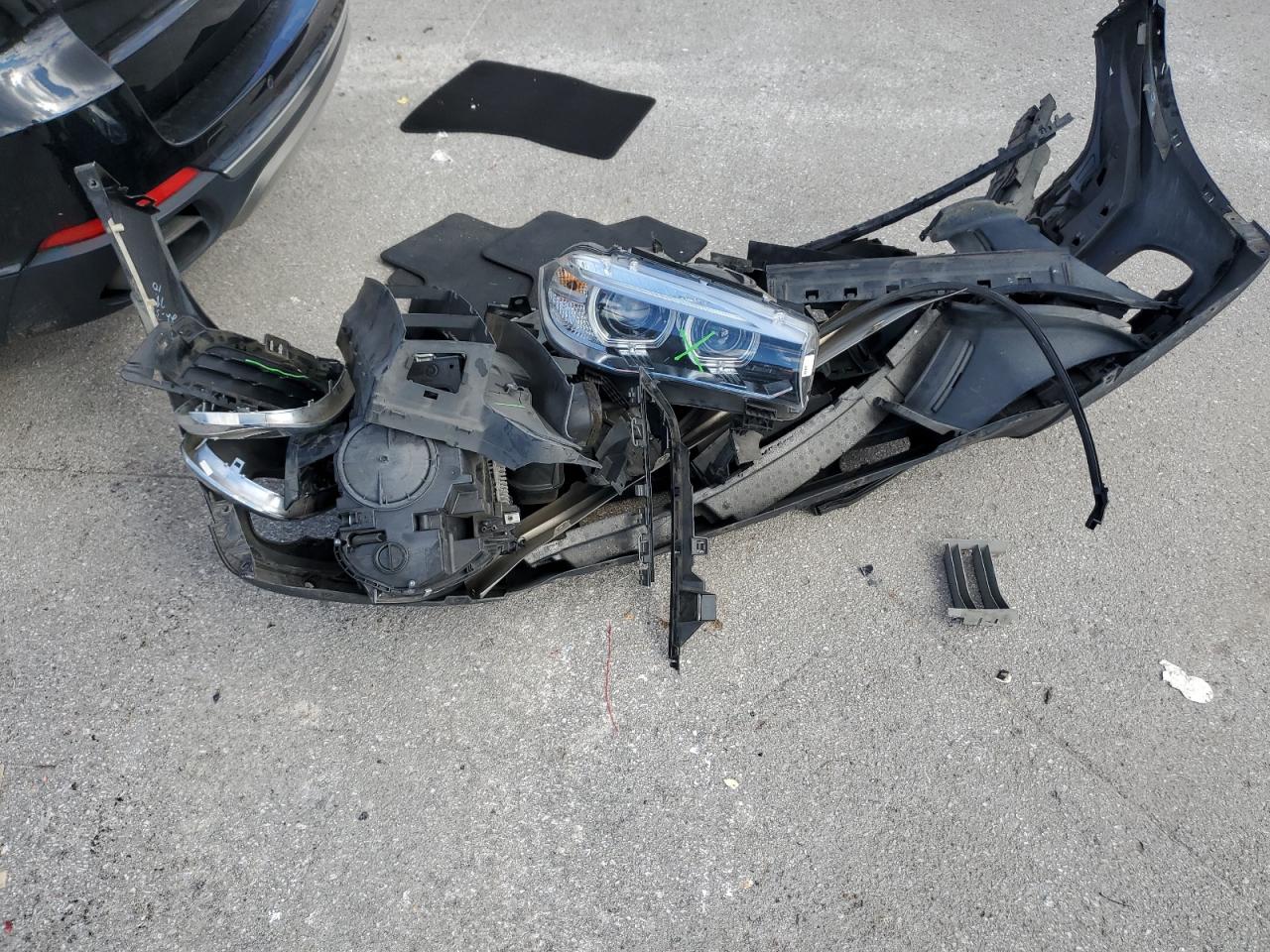 2018 BMW X5 VIN 5UXKT0C57J0W03020 Copart auction photo, front end damage thumbnail 13