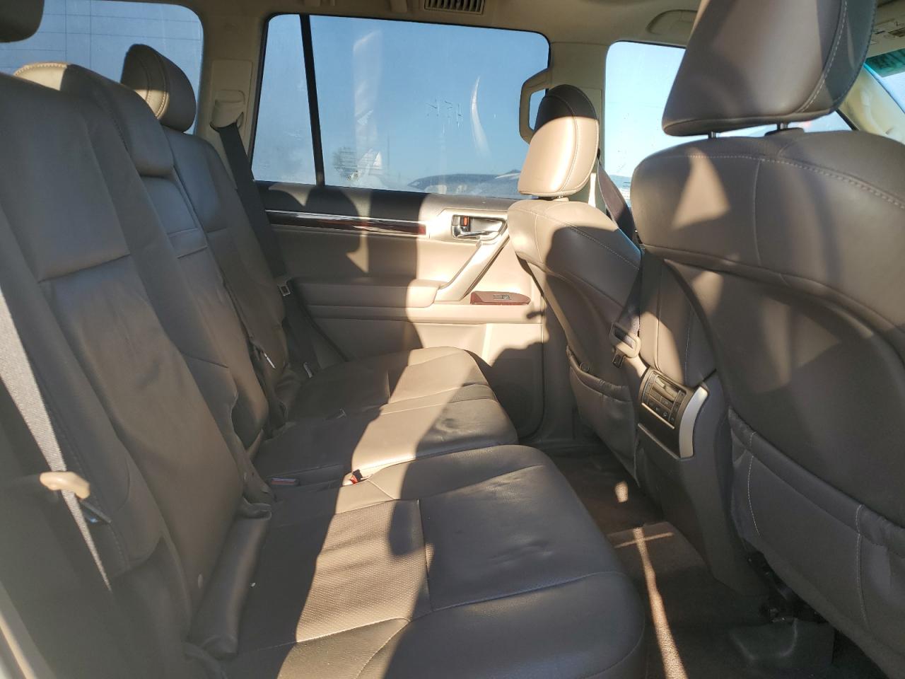 2015 Lexus GX VIN JTJBM7FX0F5090690 Copart auction photo, side / front end damage thumbnail 11