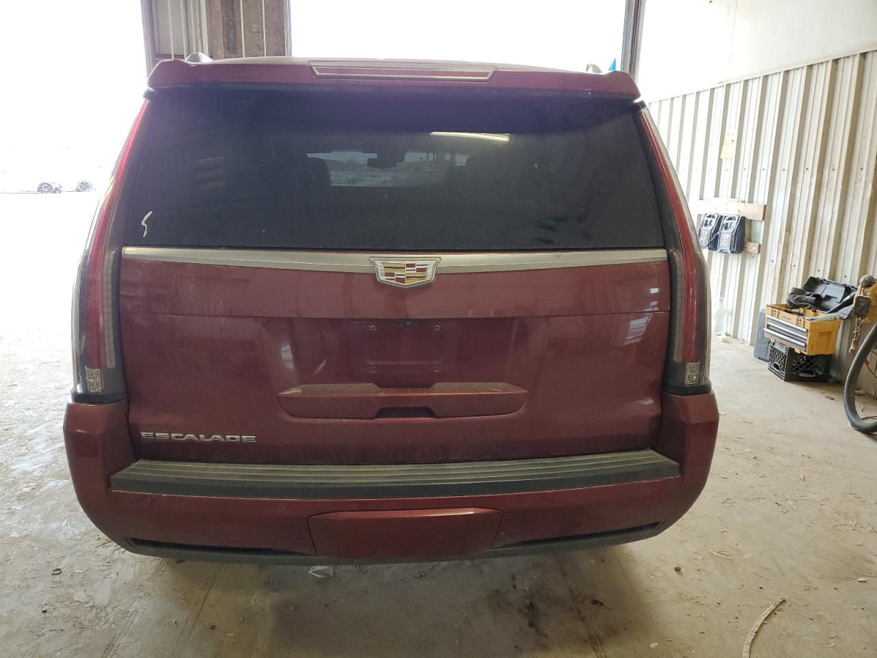 2017 Cadillac Escalade VIN 1GYS4CKJ4HR128117 Copart auction photo, front end / minor dent/scratches damage thumbnail 6