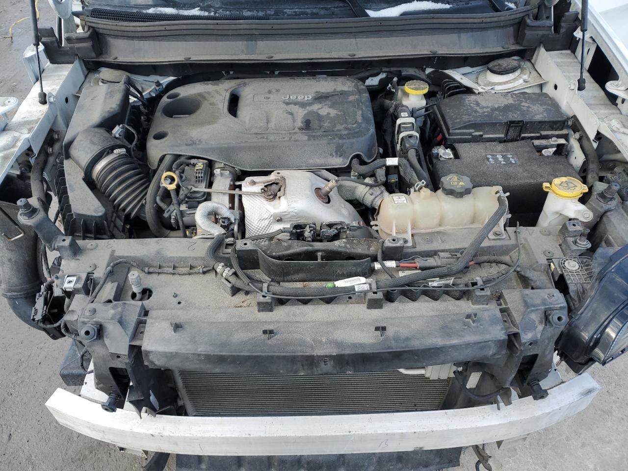 2019 Jeep Grand Cherokee VIN 1C4PJMDN6KD133740 Copart auction photo, front end damage thumbnail 12
