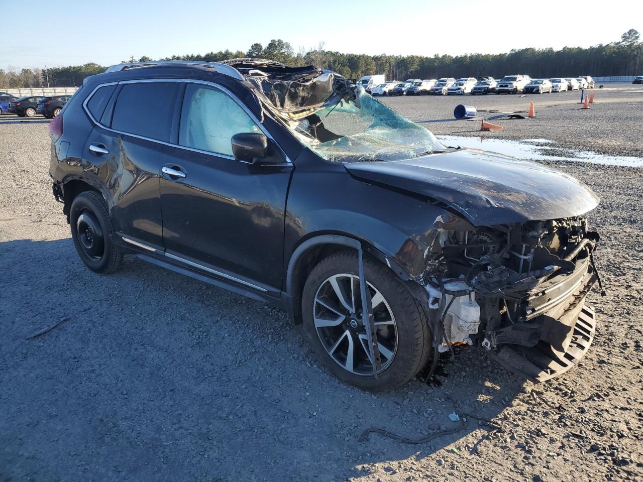 2018 Nissan Rogue VIN JN8AT2MT1JW464722 Copart auction photo, front end / all over damage thumbnail 4