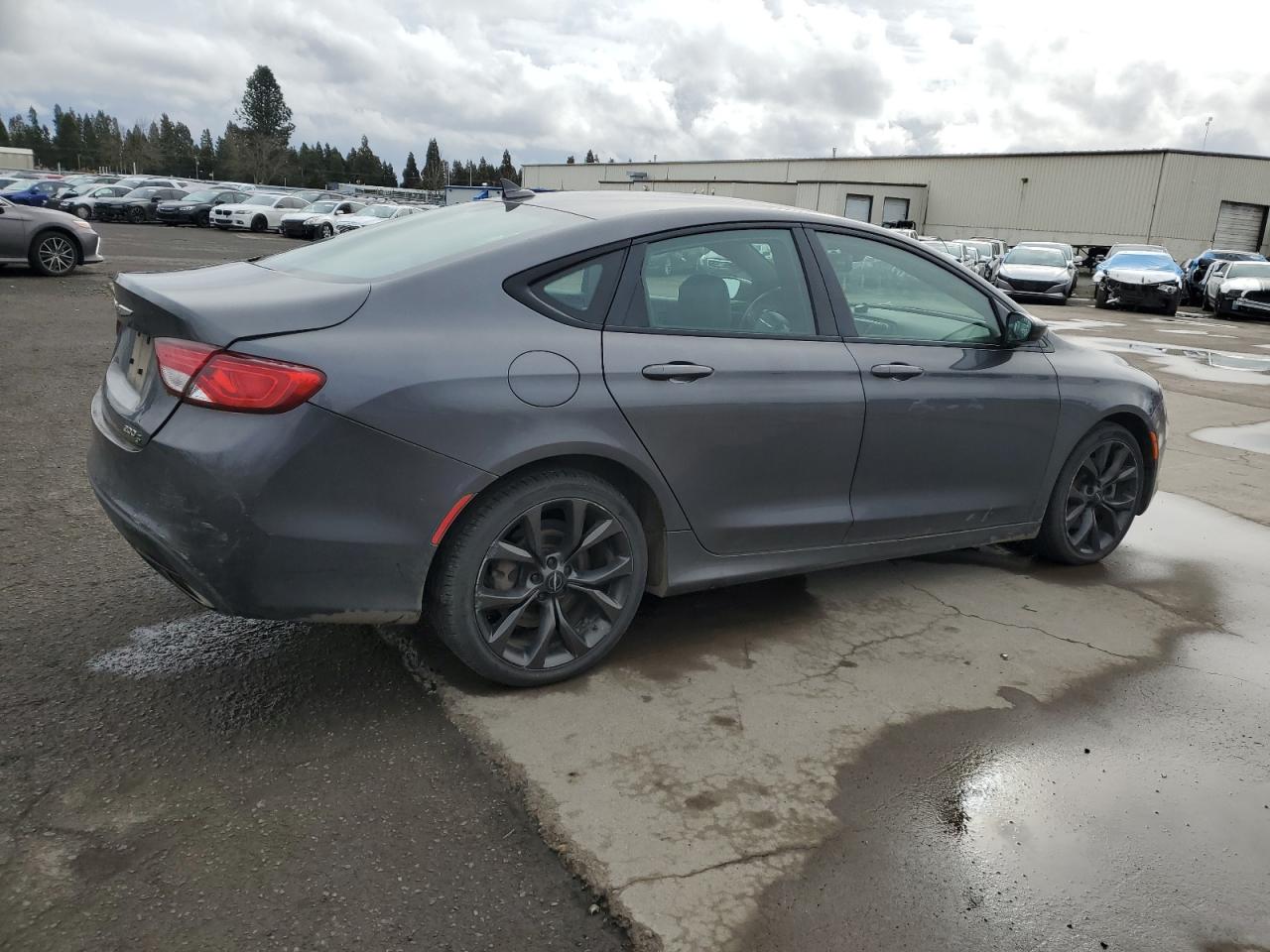 2015 Chrysler 200 VIN 1C3CCCDG7FN523495 Copart auction photo, rear end damage thumbnail 3