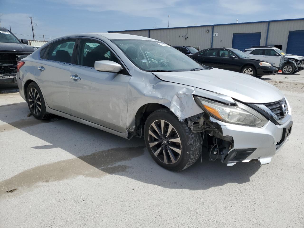 2017 Nissan Altima VIN 1N4AL3AP7HC277950 Copart auction photo, front end / all over damage thumbnail 4