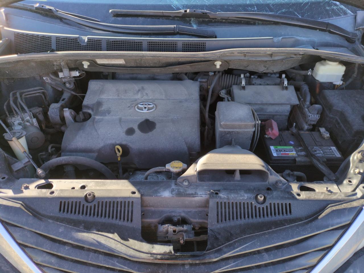 2013 Toyota Sienna VIN 5TDKK3DC7DS341553 Copart auction photo, front end damage thumbnail 11