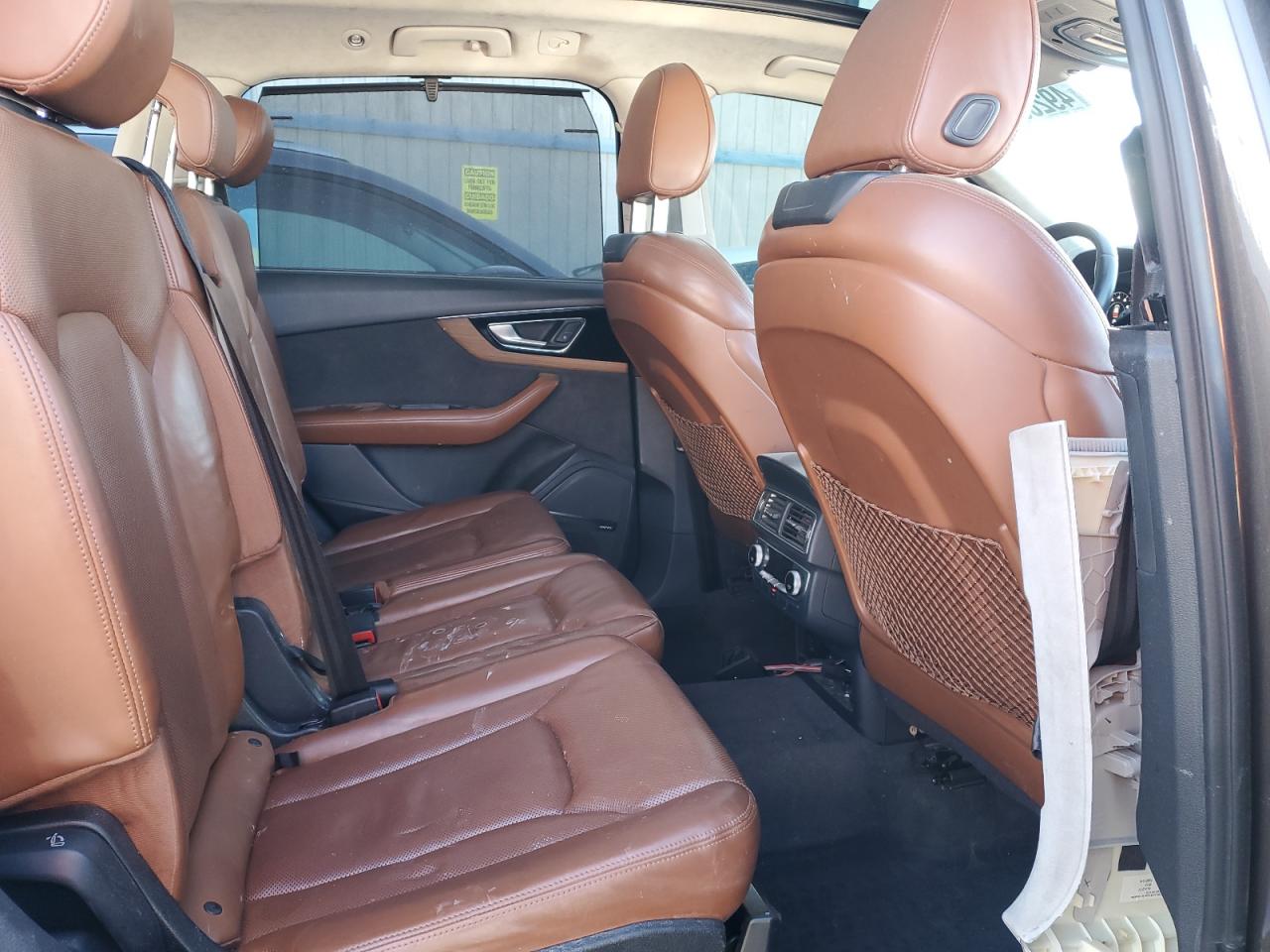 2017 Audi Q7 VIN WA1VAAF7XHD054613 Copart auction photo, front end / side damage thumbnail 11