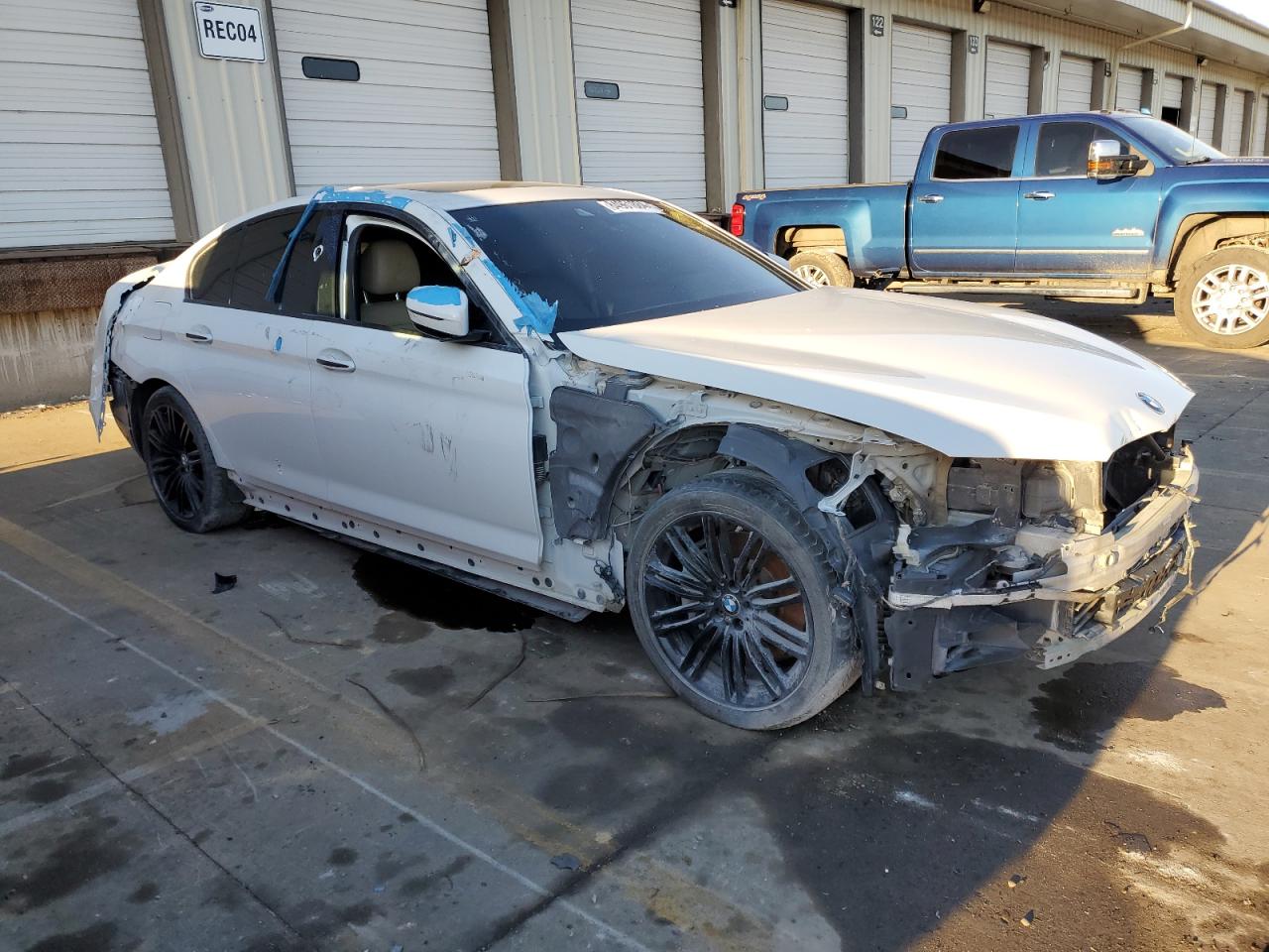 2018 BMW 5er VIN WBAJE7C5XJWC57493 Copart auction photo, all over damage thumbnail 4