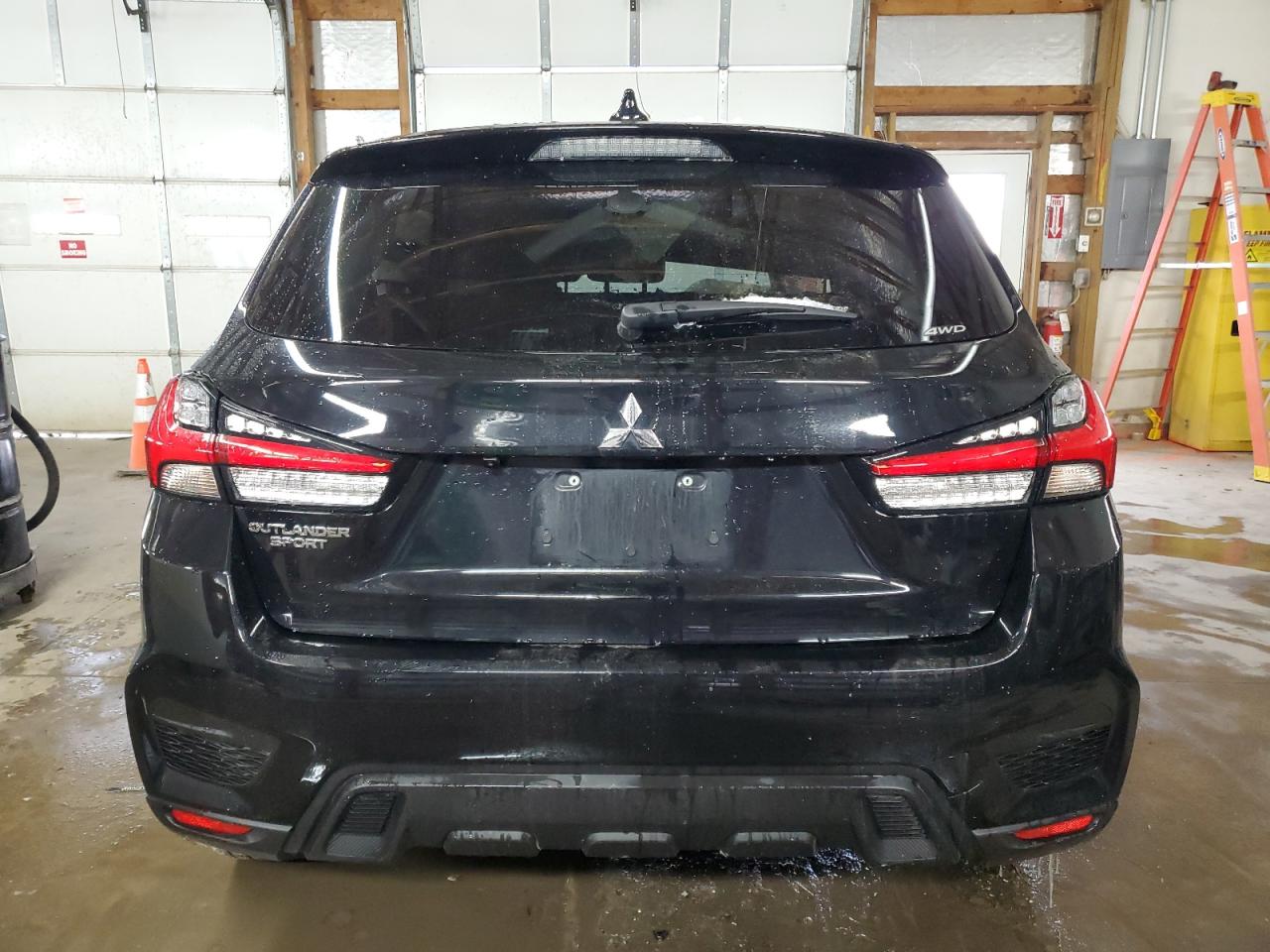 2024 Mitsubishi Outlander VIN JA4ARUAU2RU019958 Copart auction photo, rollover damage thumbnail 6