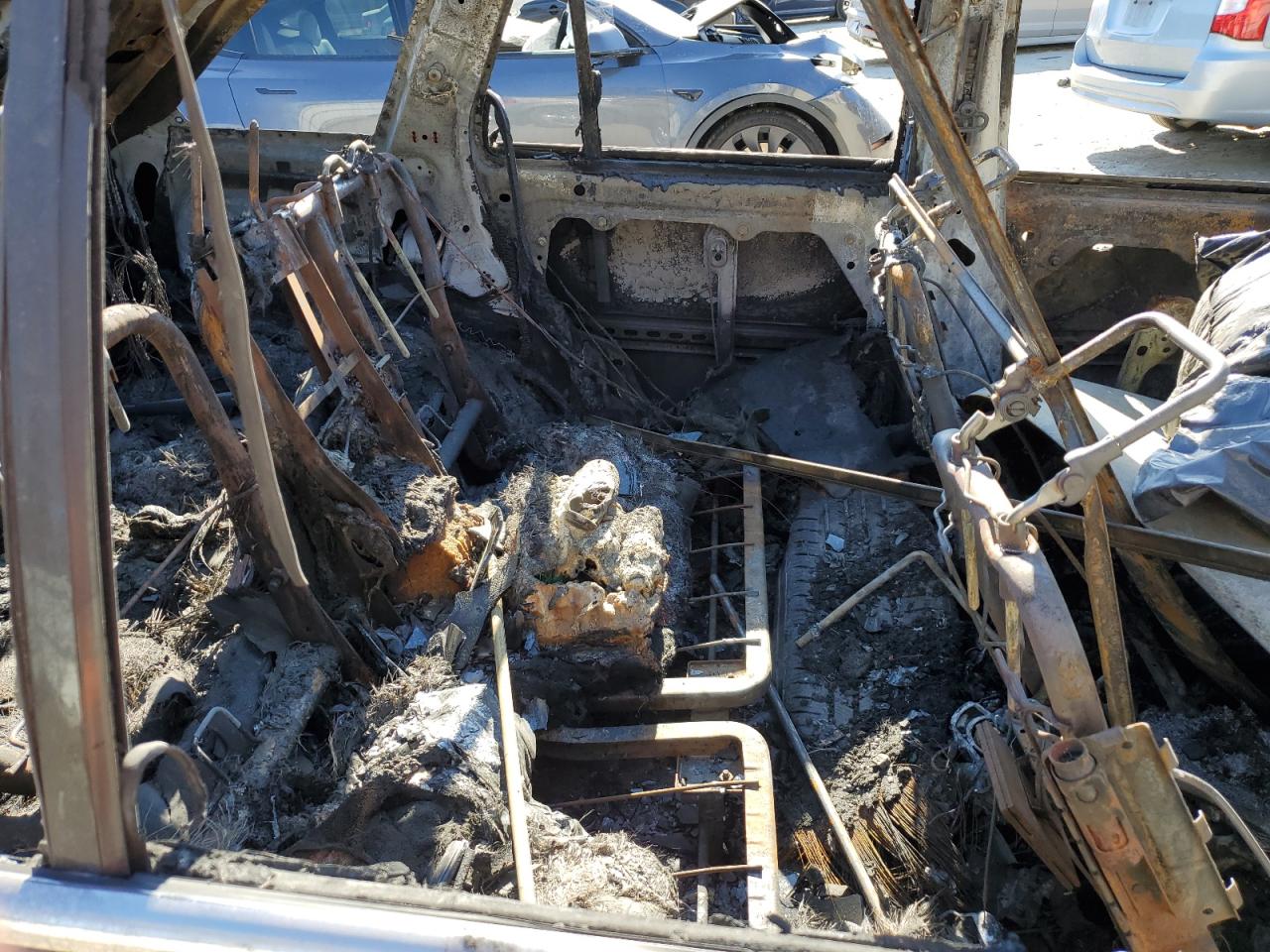 2013 Ford Edge VIN 2FMDK4KC6DBC61398 Copart auction photo, burn damage thumbnail 11