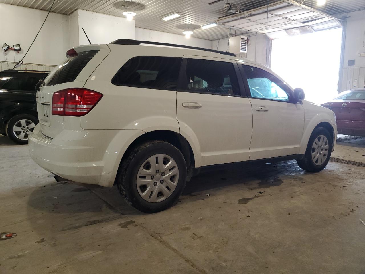 2018 Dodge Journey VIN 3C4PDCAB0JT421645 Copart auction photo, undercarriage / front end damage thumbnail 3